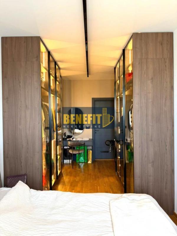 Stan na prodaju u Beogradu, Novi Beograd blok 45 (TC Enjub), 145m2, cena 590000 evra
