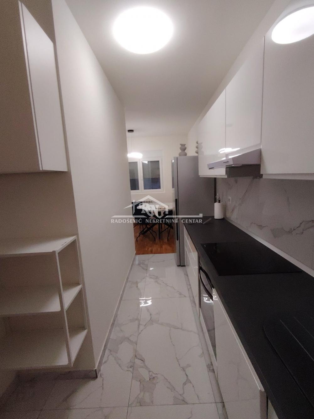 Stan na prodaju u Beogradu, Novi Beograd blok 63, dvosoban, 51m2, cena 232000 evra
