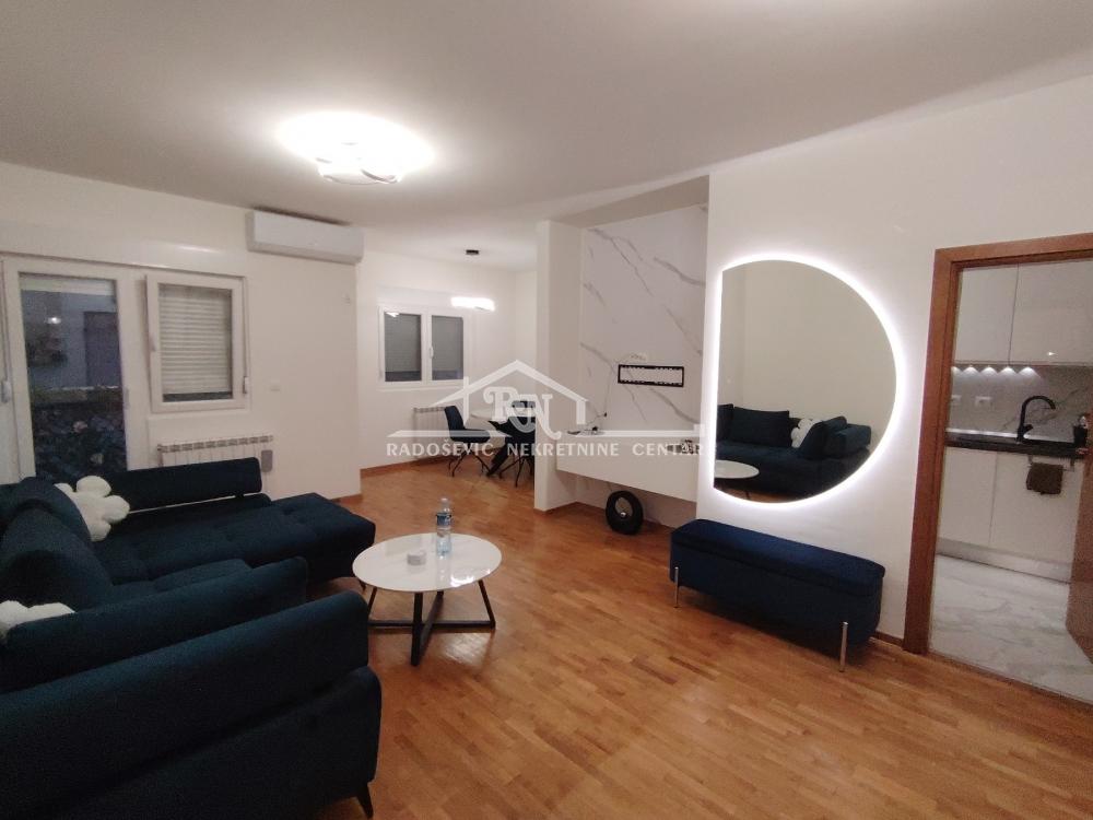 Stan na prodaju u Beogradu, Novi Beograd blok 63, dvosoban, 51m2, cena 232000 evra