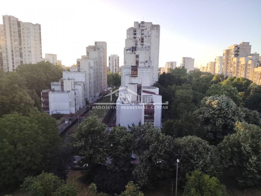 Stan na prodaju u Beogradu, Novi Beograd blok 63, dvosoban, 51m2, cena 232000 evra