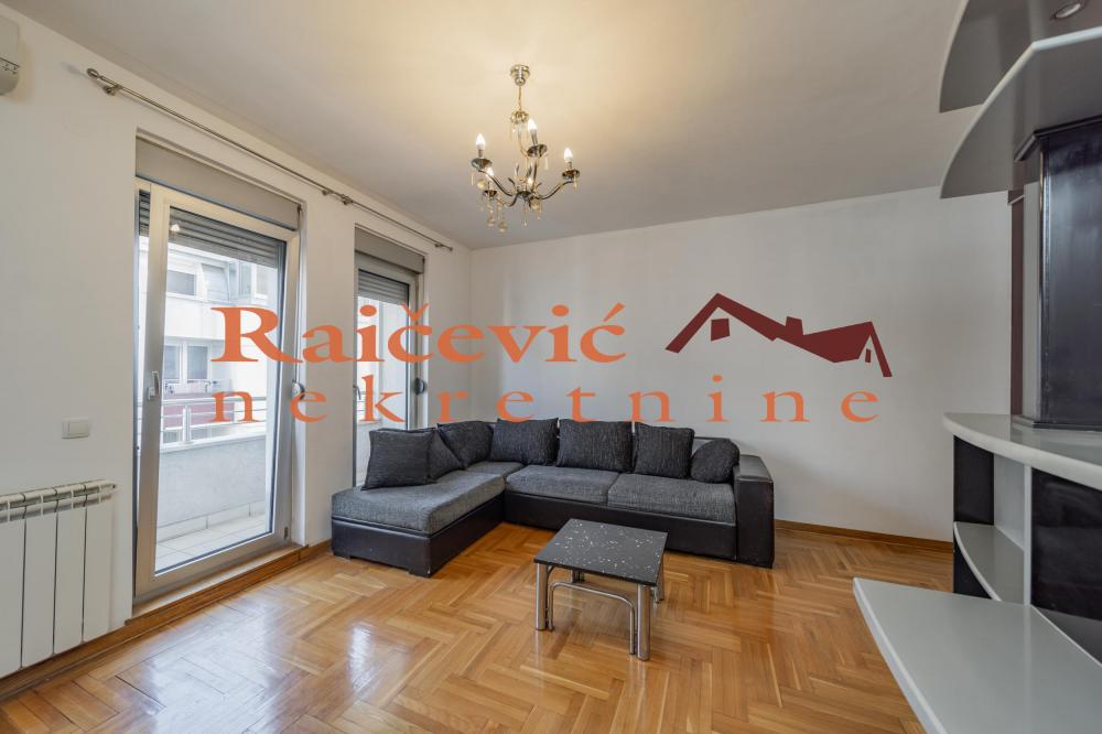 Stan na prodaju u Beogradu, Crveni Krst, dvoiposoban, 57m2, cena 248500 evra