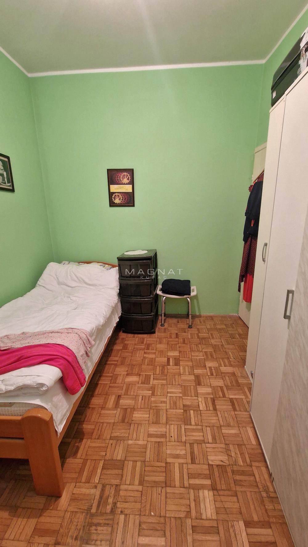 Stan na prodaju u Beogradu, Novi Beograd, dvoiposoban, 59m2, cena 215000 evra