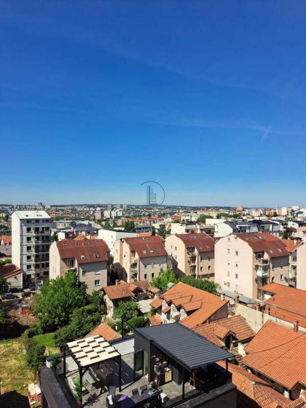 Stan na prodaju u Beogradu, Cvetkova pijaca, trosoban, 54m2, cena 162000 evra