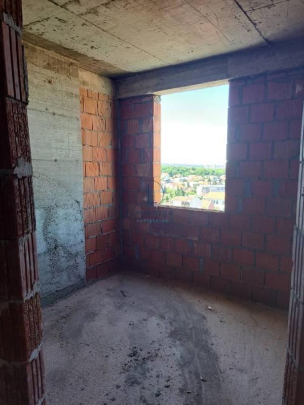 Stan na prodaju u Beogradu, Cvetkova pijaca, trosoban, 54m2, cena 162000 evra