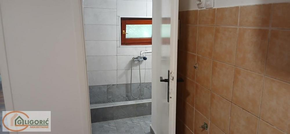 Stan na prodaju u Beogradu, Zemun polje, jednosoban, 27m2, cena 59000 evra