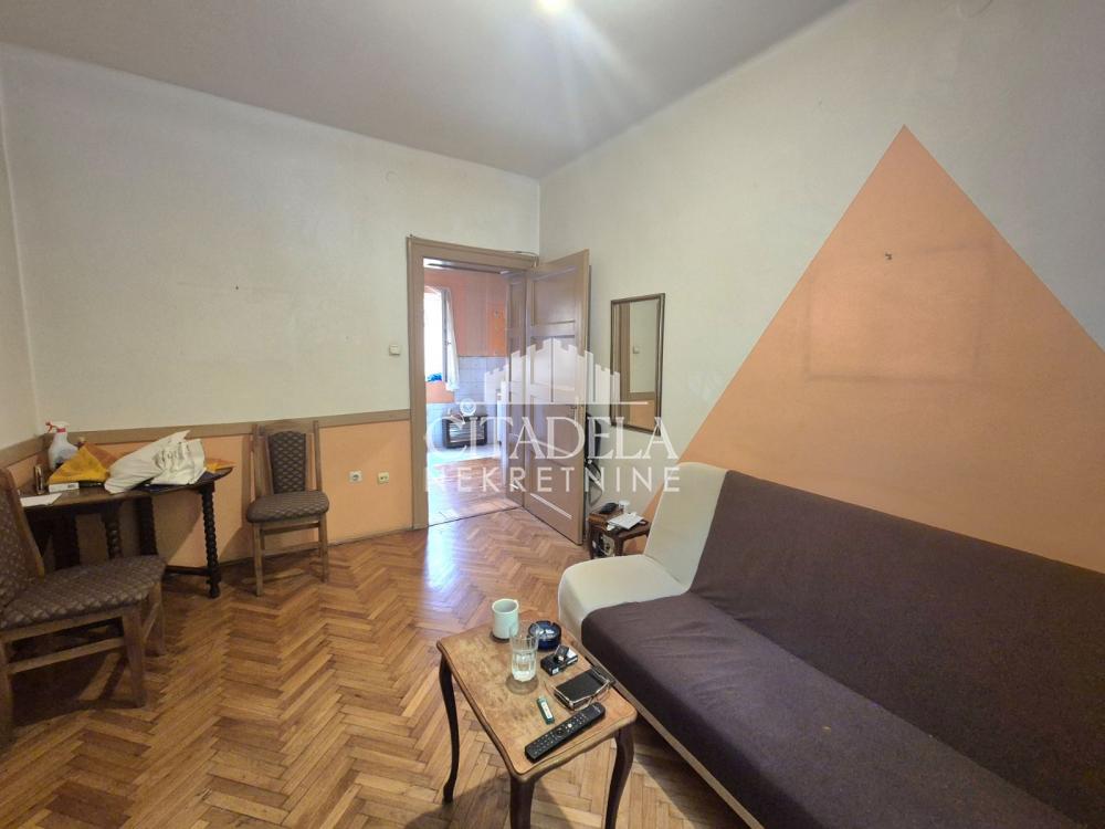 Stan na prodaju u Beogradu, Crveni Krst, dvoiposoban, 54m2, cena 225000 evra