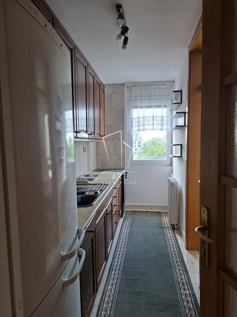Stan na prodaju u Beogradu, Banovo brdo, dvosoban, 55m2, cena 205000 evra