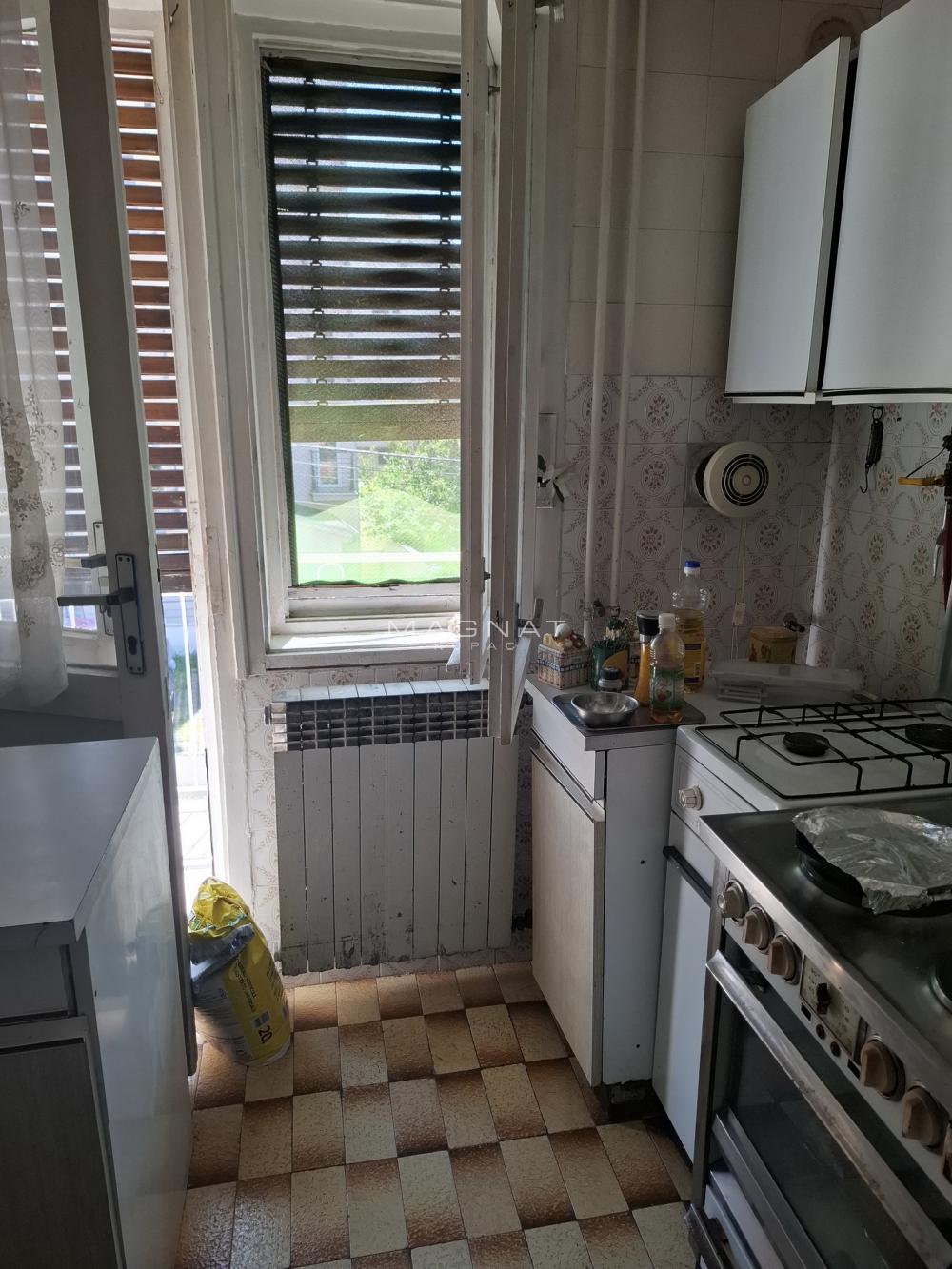Stan na prodaju u Beogradu, Žarkovo, 120m2, cena 145000 evra