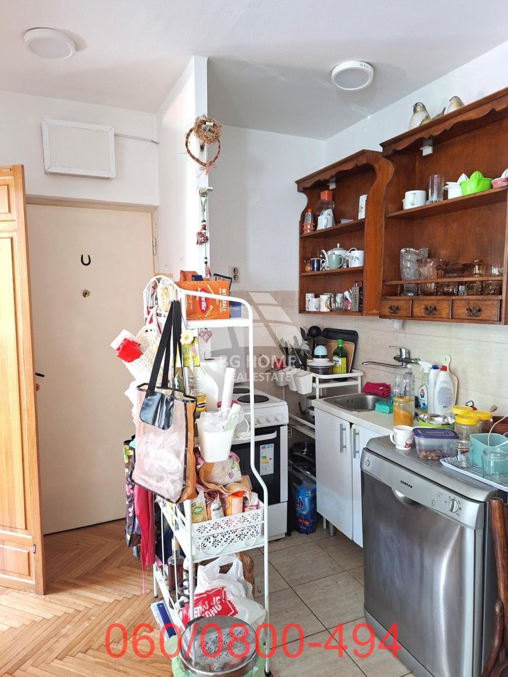 Stan na prodaju u Beogradu, Zvezdara 2, troiposoban, 62m2, cena 200000 evra