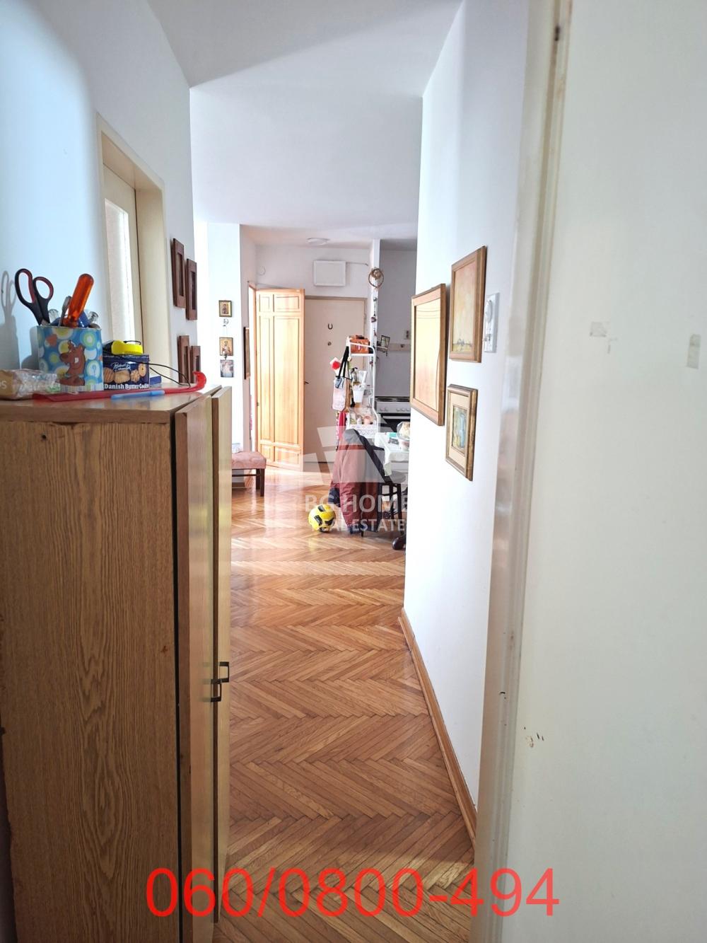 Stan na prodaju u Beogradu, Zvezdara 2, troiposoban, 62m2, cena 200000 evra