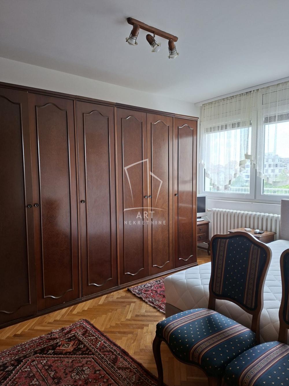 Stan na prodaju u Beogradu, Banovo brdo, dvosoban, 55m2, cena 205000 evra
