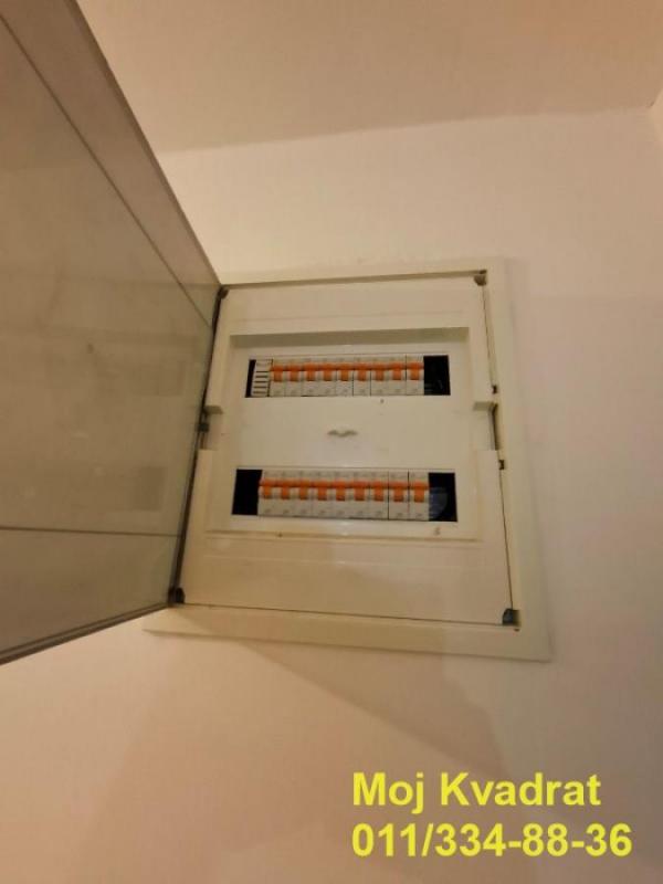 Stan na prodaju u Beogradu, Višnjička banja, dvosoban, 60m2, cena 175000 evra