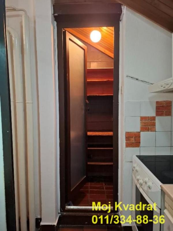 Stan na prodaju u Beogradu, Cerak vinogradi, cetvorosoban, 83m2, cena 248000 evra