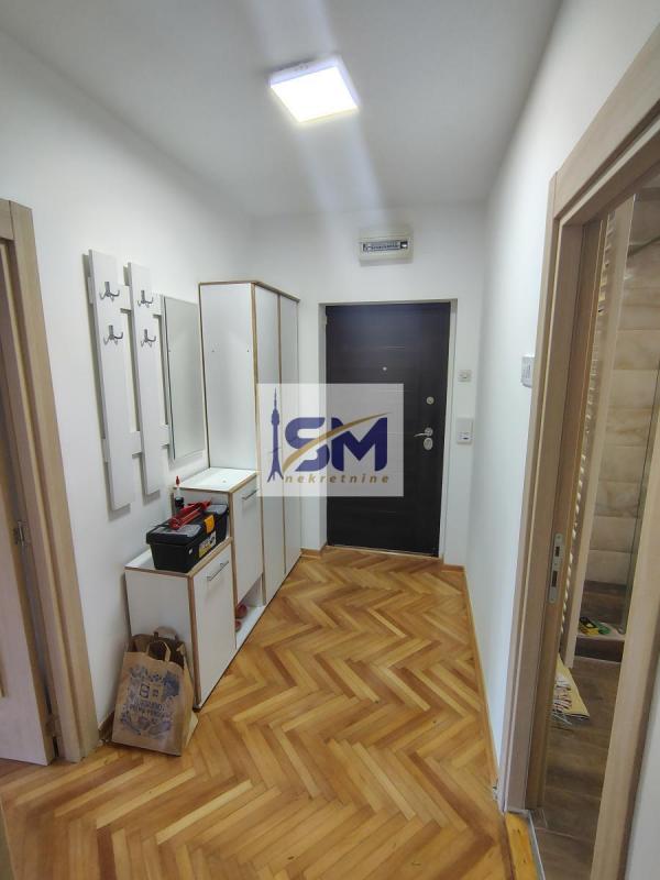 Stan na prodaju u Beogradu, Karaburma, dvosoban, 56m2, cena 165000 evra