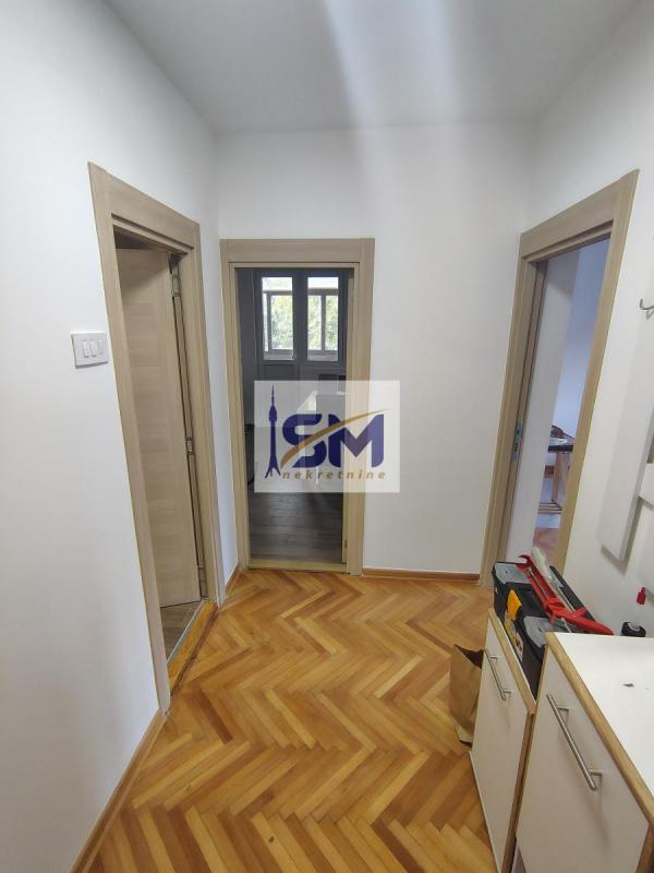 Stan na prodaju u Beogradu, Karaburma, dvosoban, 56m2, cena 165000 evra