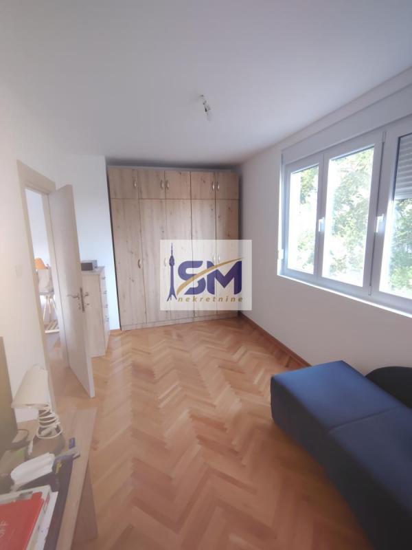 Stan na prodaju u Beogradu, Karaburma, dvosoban, 56m2, cena 165000 evra
