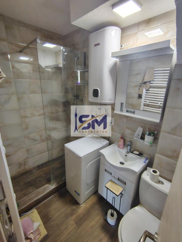 Stan na prodaju u Beogradu, Karaburma, dvosoban, 56m2, cena 165000 evra