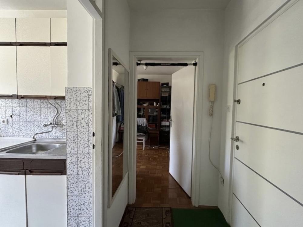 Stan na prodaju u Beogradu, Voždovac, jednosoban, 37m2, cena 129900 evra