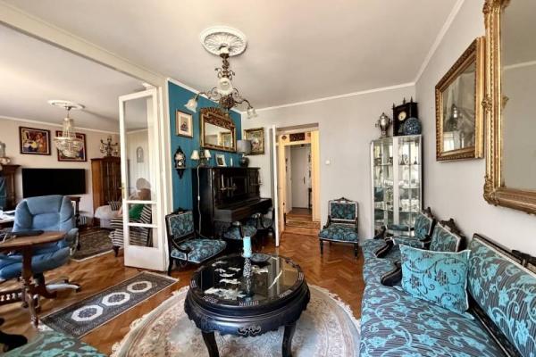 Stan na prodaju u Beogradu, Crveni Krst, troiposoban, 90m2, cena 430000 evra
