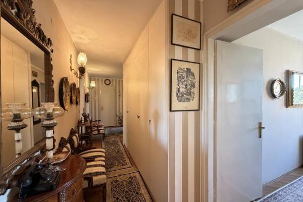 Stan na prodaju u Beogradu, Crveni Krst, troiposoban, 90m2, cena 430000 evra