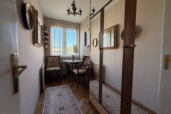 Stan na prodaju u Beogradu, Crveni Krst, troiposoban, 90m2, cena 430000 evra