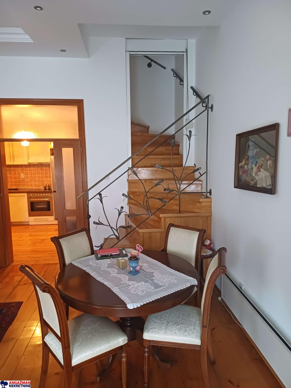 Stan na prodaju u Beogradu, Savski venac, trosoban, 73m2, cena 225000 evra