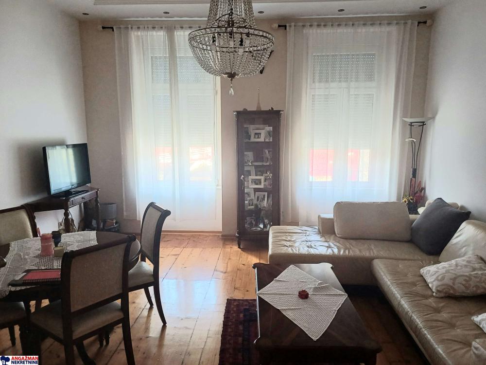 Stan na prodaju u Beogradu, Savski venac, trosoban, 73m2, cena 225000 evra
