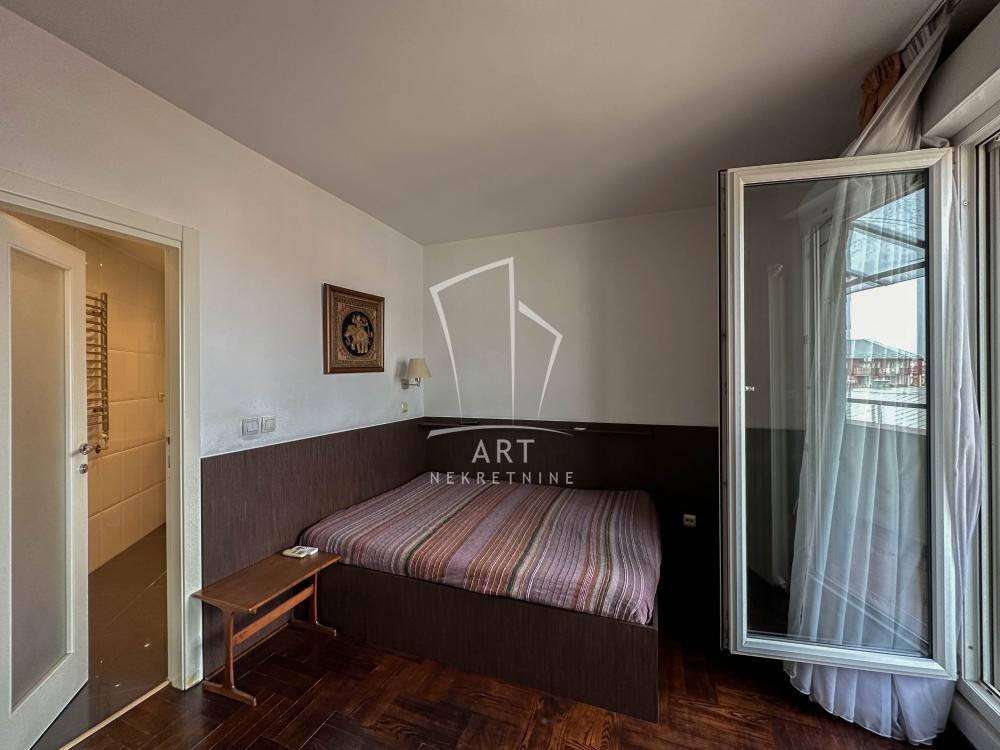 Stan na prodaju u Beogradu, Palilula, trosoban, 120m2, cena 540000 evra