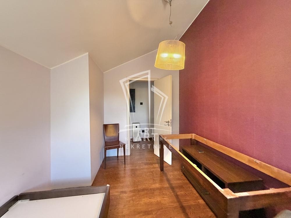 Stan na prodaju u Beogradu, Autokomanda, cetvorosoban, 115m2, cena 380000 evra