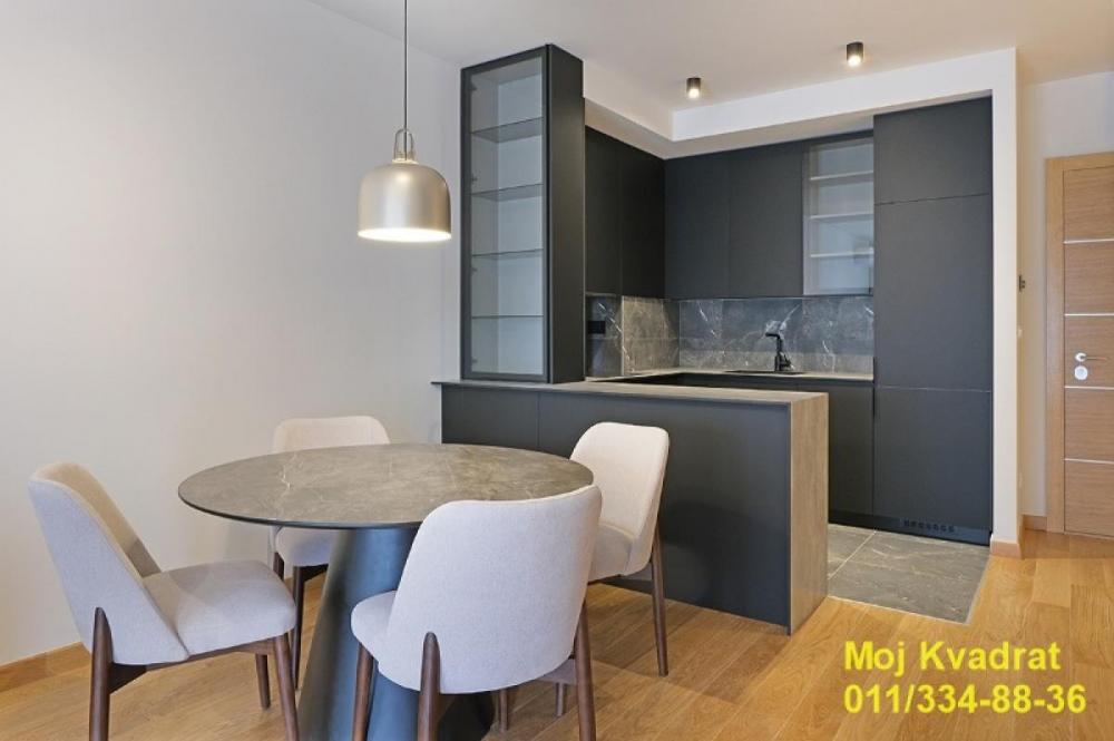Stan na prodaju u Beogradu, Novi Beograd blok 65, dvosoban, 57m2, cena 300000 evra