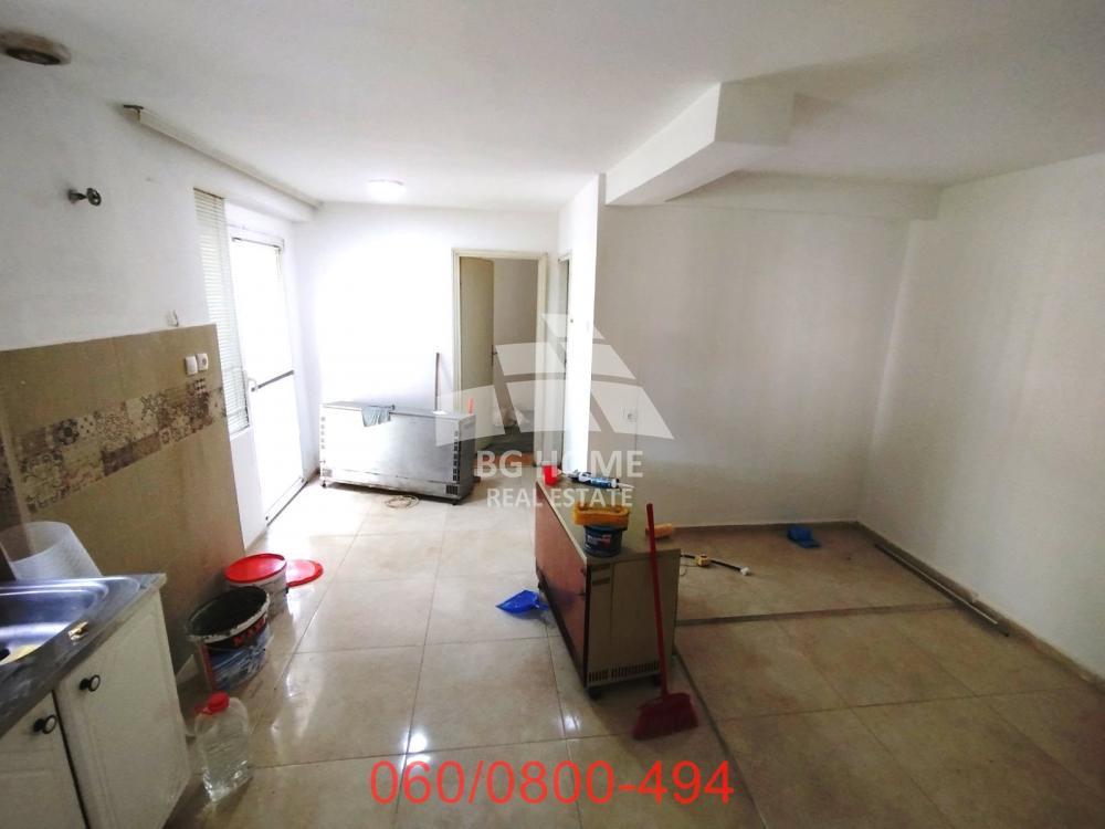 Stan na prodaju u Beogradu, Vukov spomenik, jednoiposoban, 41m2, cena 120000 evra