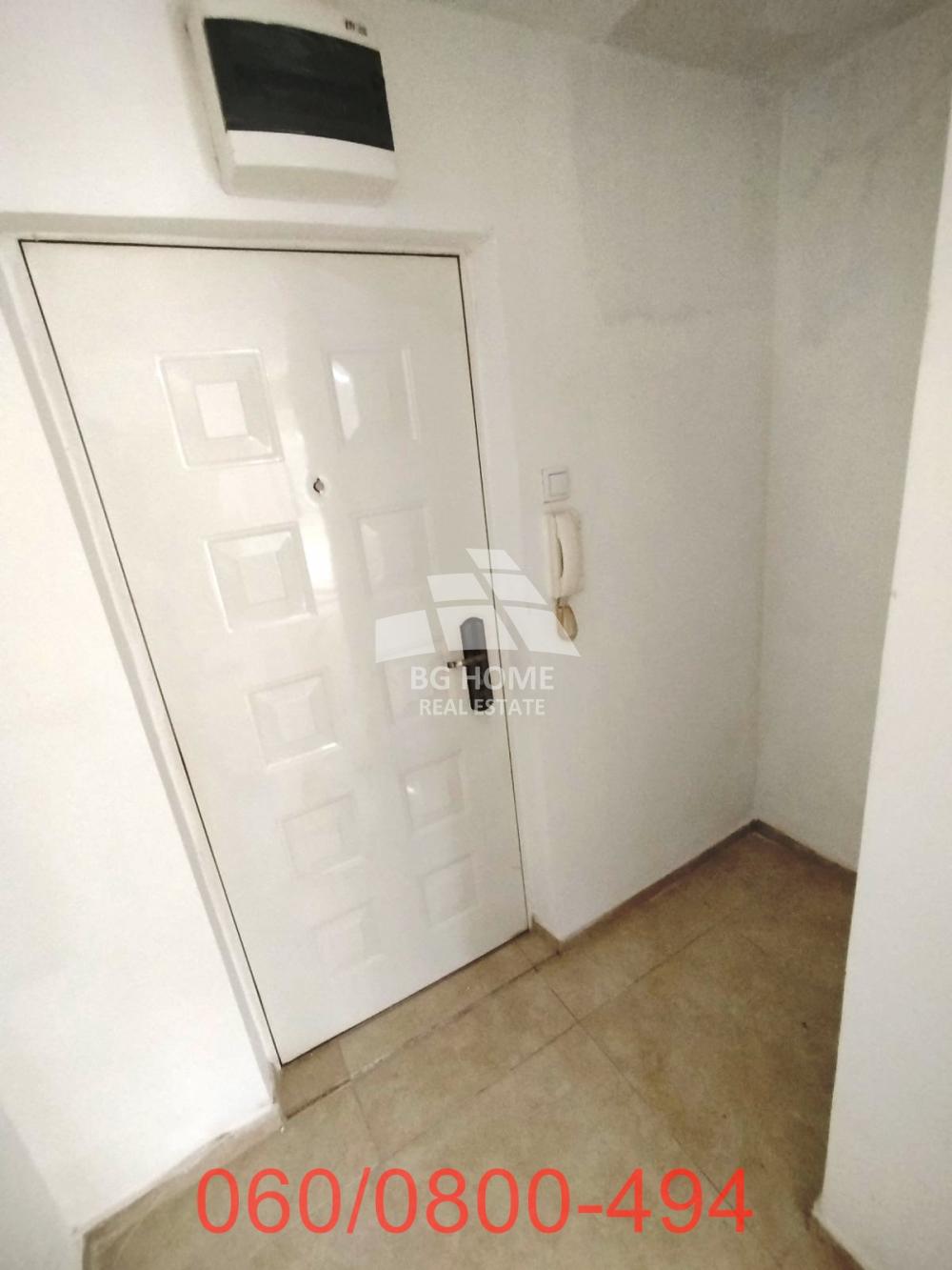 Stan na prodaju u Beogradu, Vukov spomenik, jednoiposoban, 41m2, cena 120000 evra