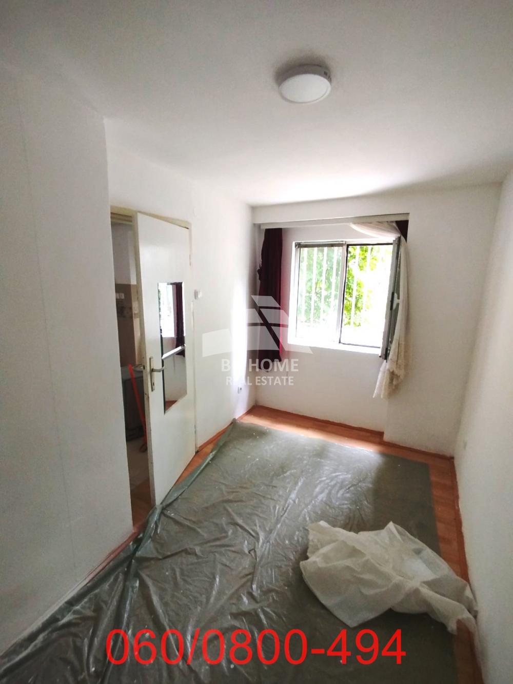 Stan na prodaju u Beogradu, Vukov spomenik, jednoiposoban, 41m2, cena 120000 evra
