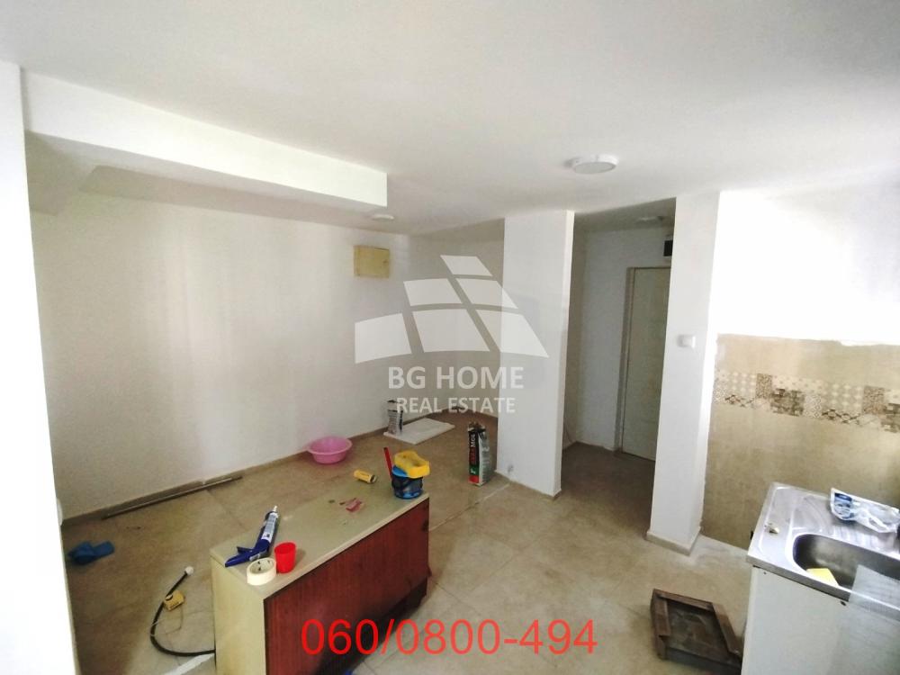 Stan na prodaju u Beogradu, Vukov spomenik, jednoiposoban, 41m2, cena 120000 evra