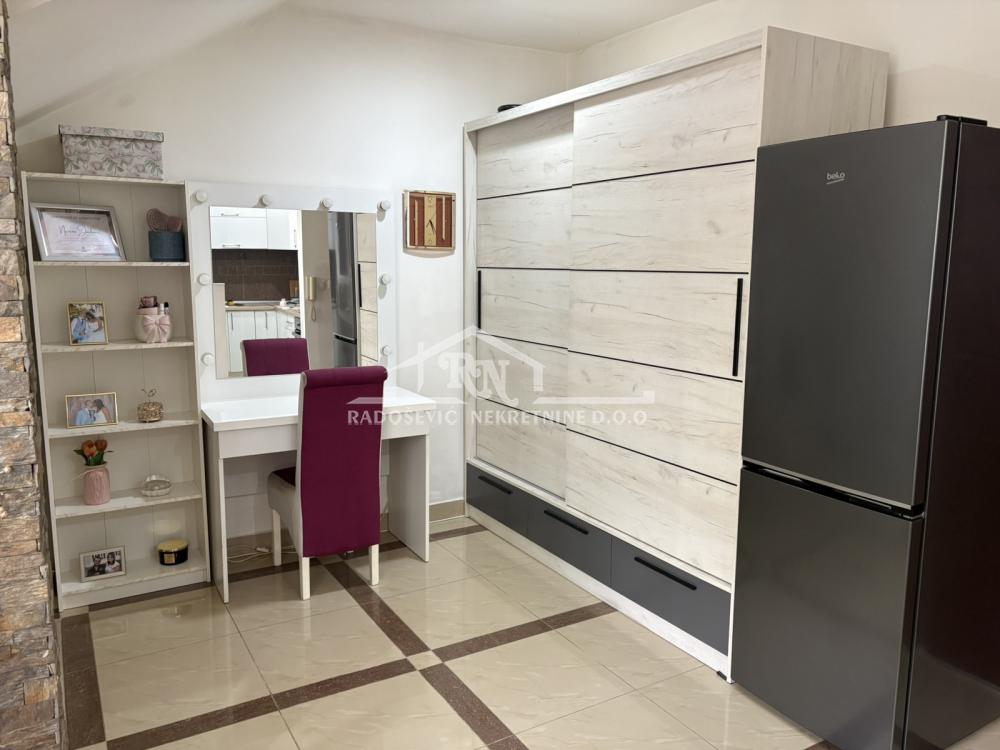 Stan na prodaju u Beogradu, Mirijevo, jednoiposoban, 39m2, cena 115000 evra
