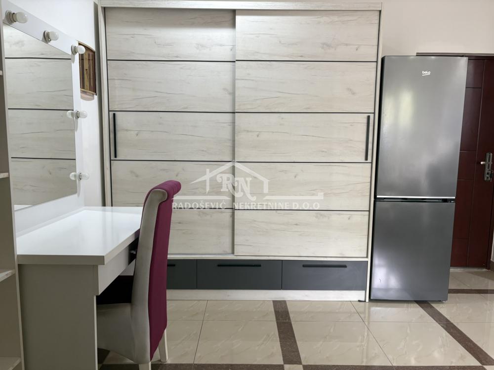 Stan na prodaju u Beogradu, Mirijevo, jednoiposoban, 39m2, cena 115000 evra