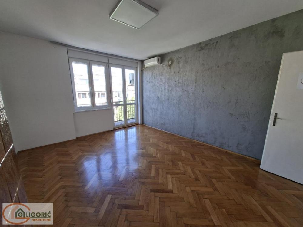 Stan na prodaju u Beogradu, Dorćol, dvosoban, 68m2, cena 289000 evra