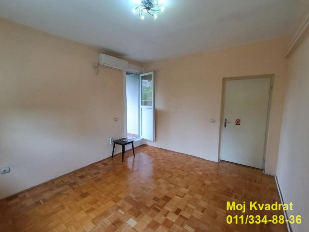 Stan na prodaju u Beogradu, Miljakovac, dvoiposoban, 60m2, cena 150000 evra