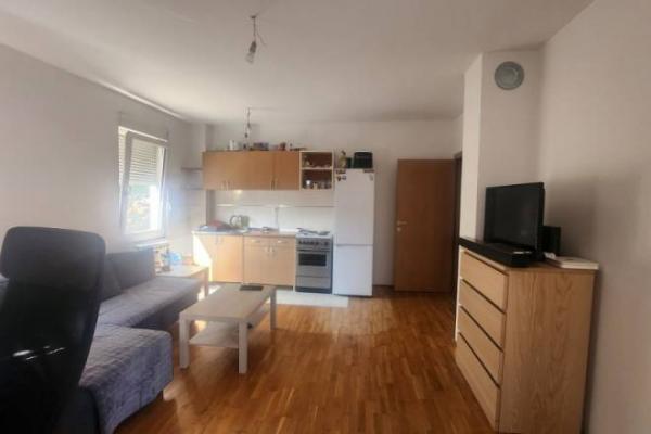 Stan na prodaju u Beogradu, Cvetkova pijaca, dvosoban, 44m2, cena 155000 evra