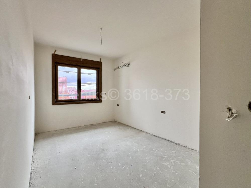 Stan na prodaju u Beogradu, Šumice, troiposoban, 84m2, cena 294385 evra