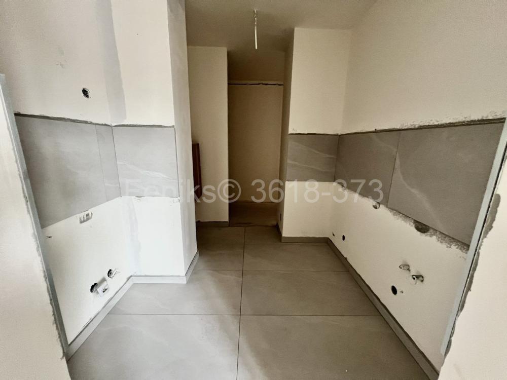 Stan na prodaju u Beogradu, Šumice, troiposoban, 84m2, cena 294385 evra