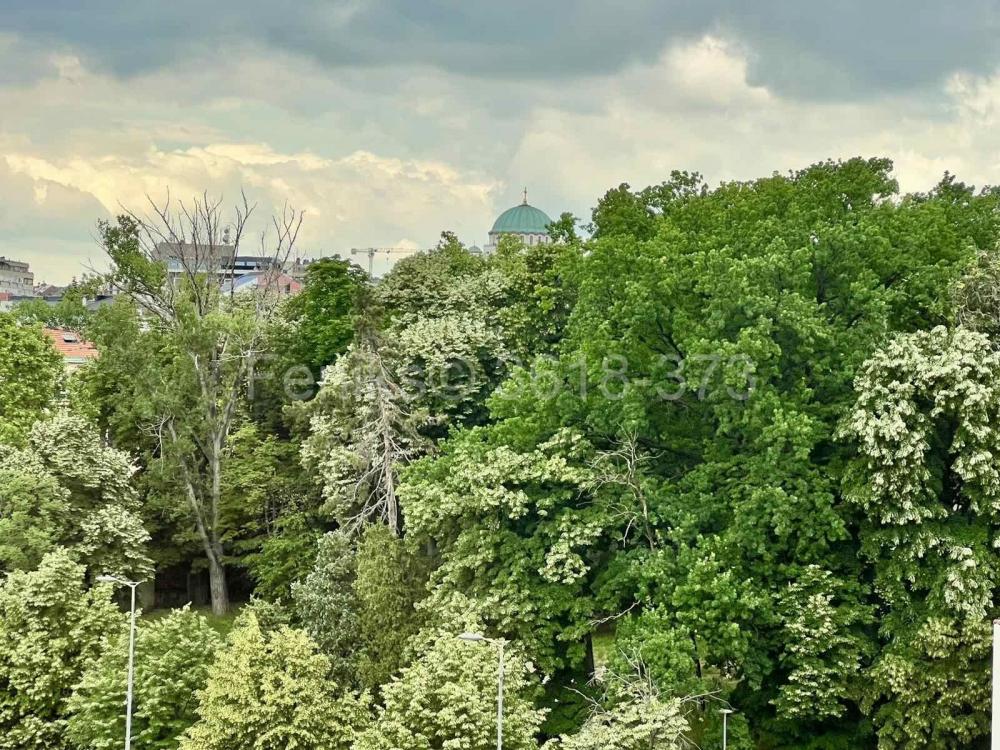 Stan na prodaju u Beogradu, Šumice, troiposoban, 84m2, cena 294385 evra