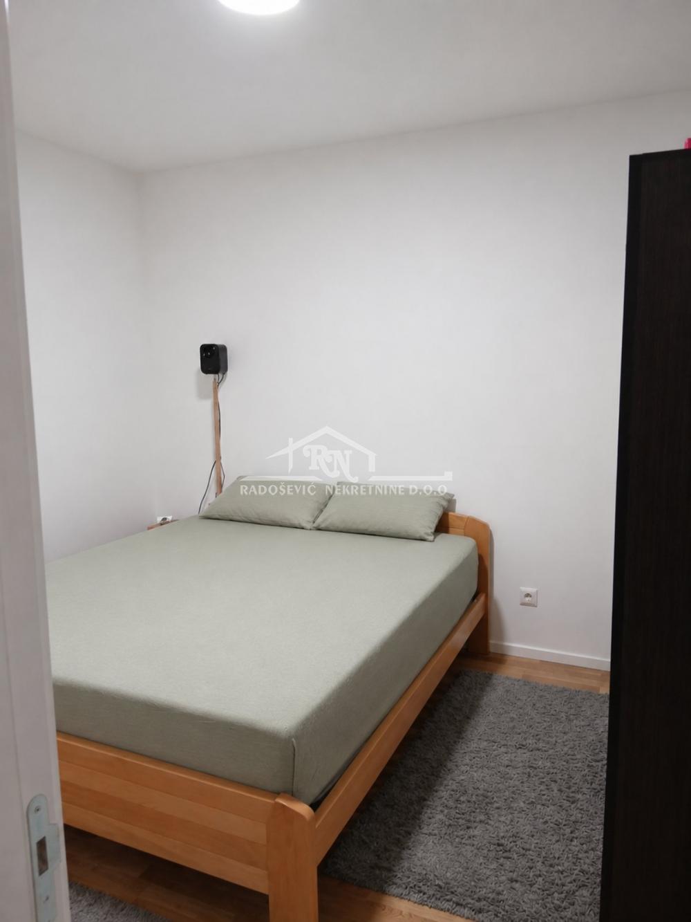 Stan na prodaju u Beogradu, Zemun, jednoiposoban, 45m2, cena 115000 evra