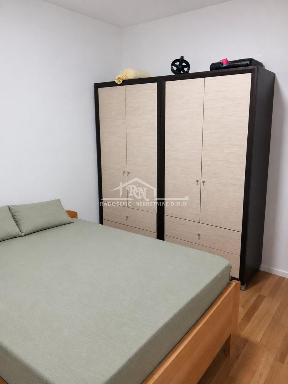 Stan na prodaju u Beogradu, Zemun, jednoiposoban, 45m2, cena 115000 evra