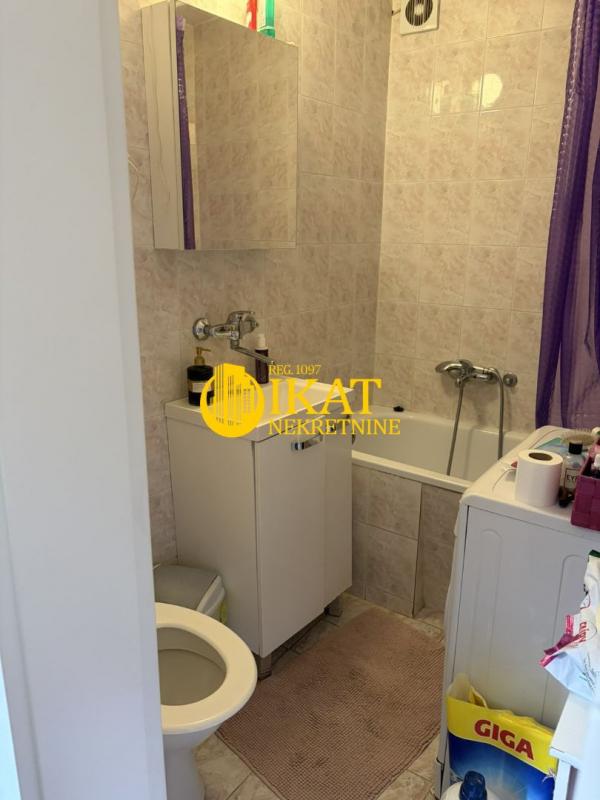 Stan na prodaju u Beogradu, Stari grad, dvoiposoban, 44m2, cena 270000 evra