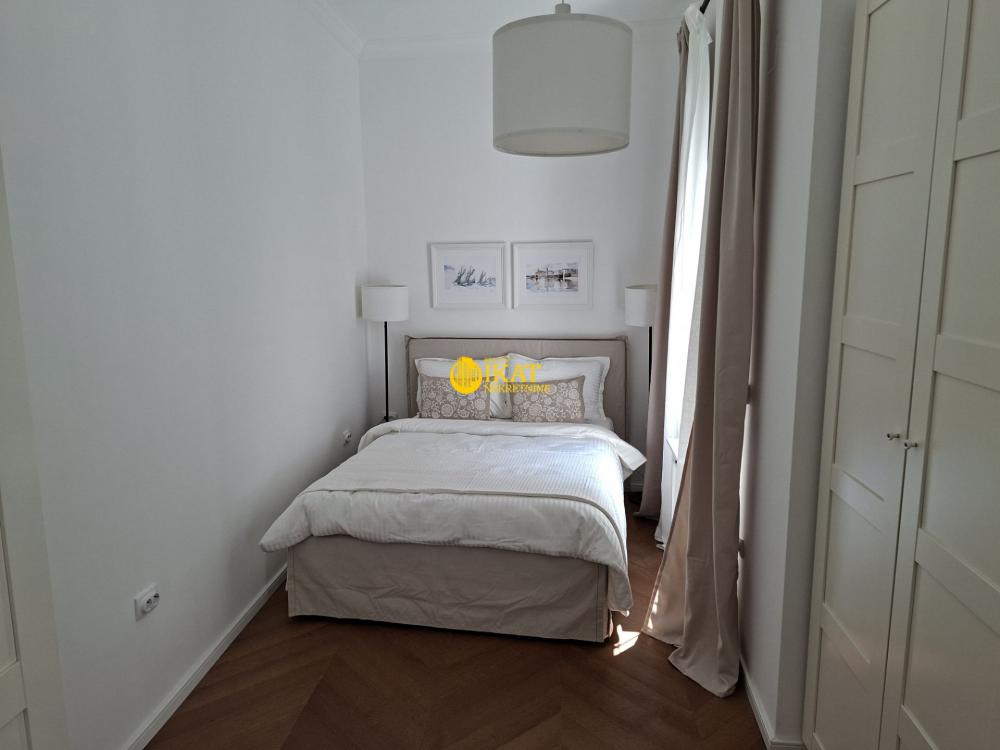Stan na prodaju u Beogradu, Savski venac, trosoban, 110m2, cena 430000 evra