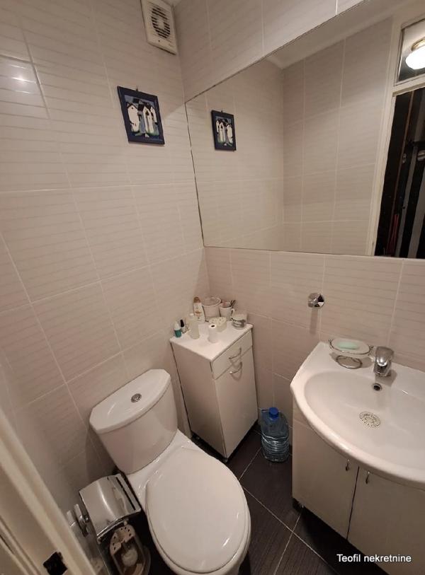 Stan na prodaju u Beogradu, Novi Beograd blok 72, trosoban, 85m2, cena 270000 evra