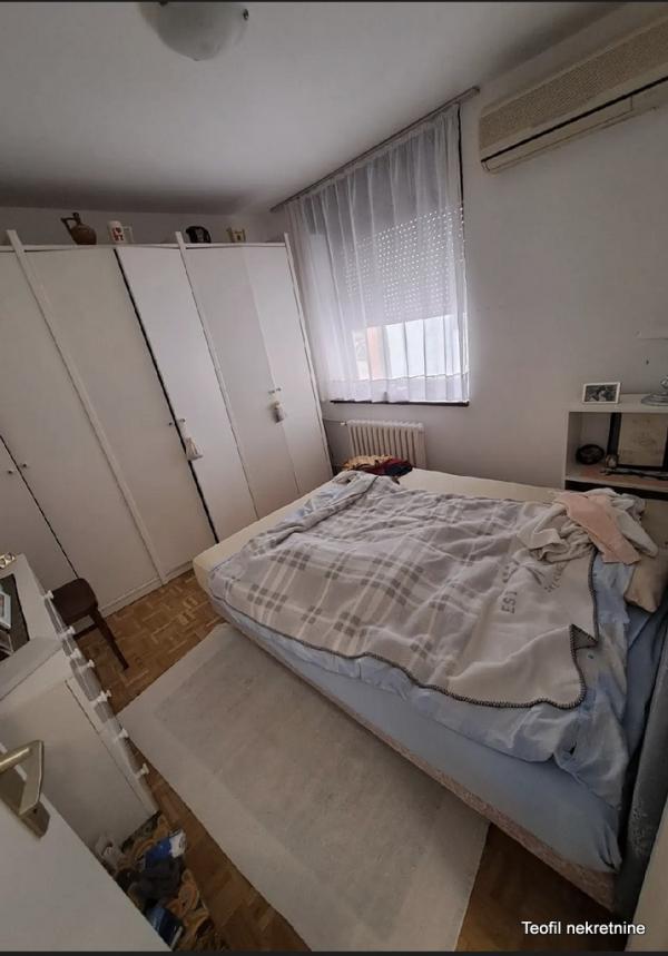 Stan na prodaju u Beogradu, Novi Beograd blok 72, trosoban, 85m2, cena 270000 evra