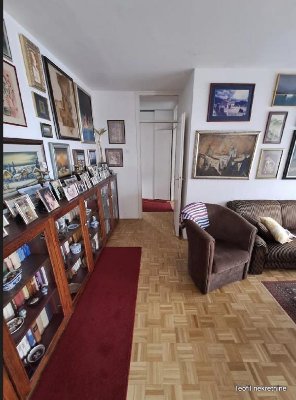 Stan na prodaju u Beogradu, Novi Beograd blok 72, trosoban, 85m2, cena 270000 evra