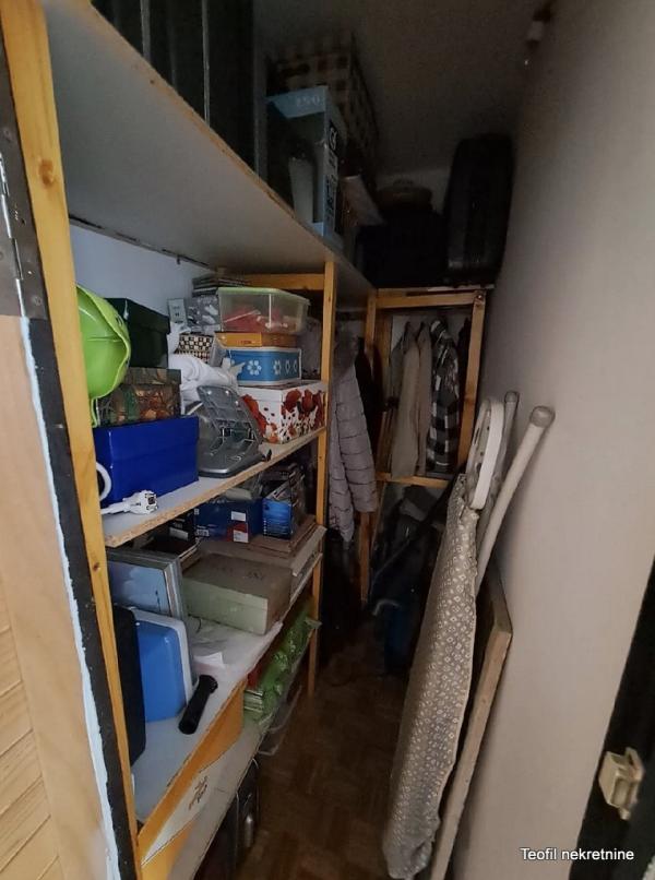 Stan na prodaju u Beogradu, Novi Beograd blok 72, trosoban, 85m2, cena 270000 evra